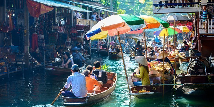 Bilde fra de flytende markedene i Bangkok, Thailand.